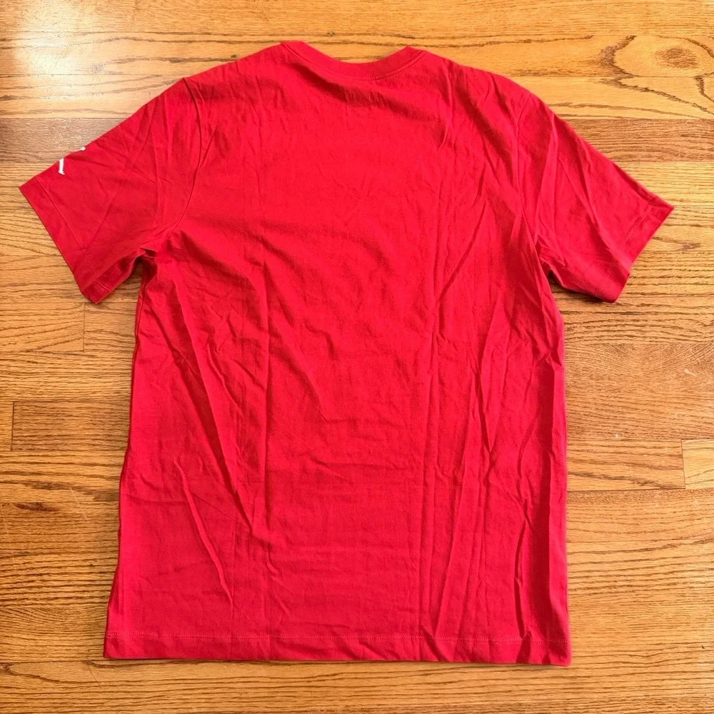 Air Jordan Graphic T Shirt Mens Medium Red NWOT